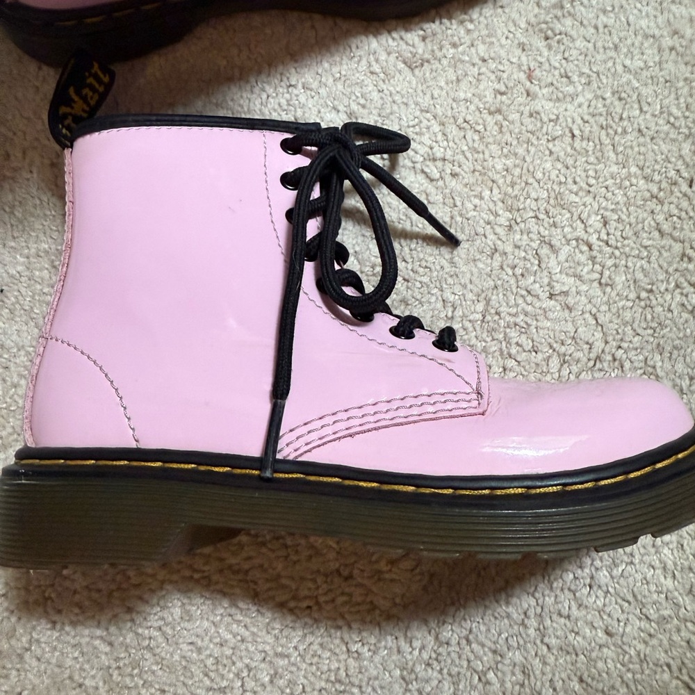 Girls Dr. MARTENS Air Wair PINK Patent Leather Boots Size 13 Kid